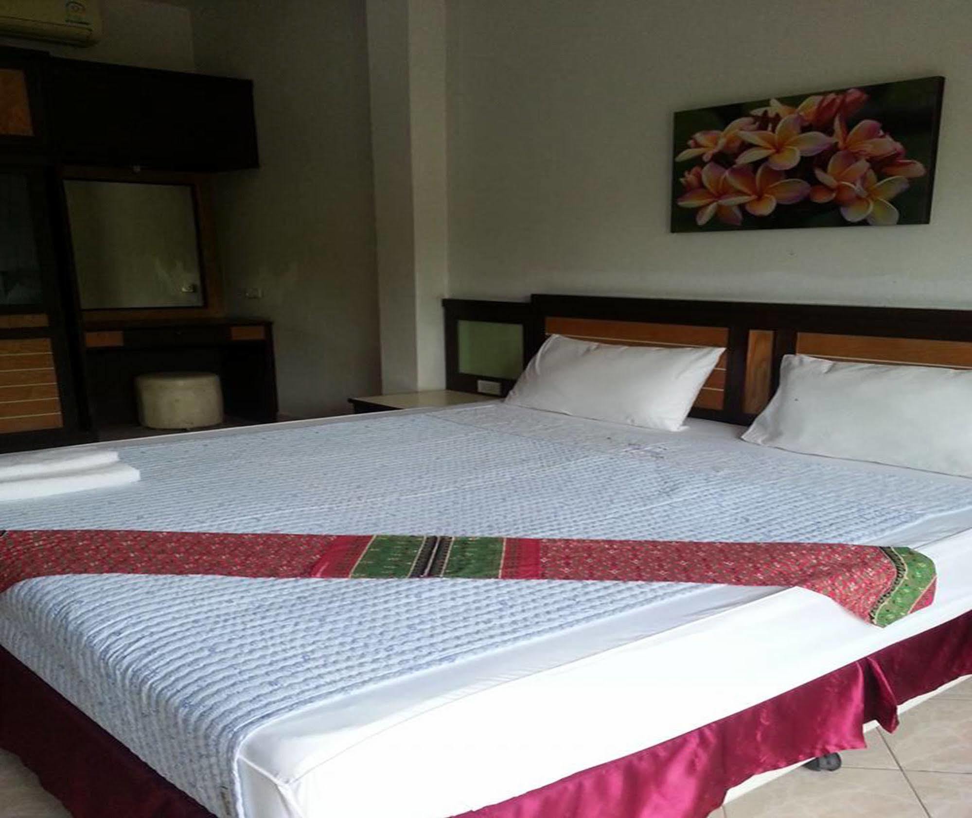 Mm House Hotel Ko Samui Eksteriør billede