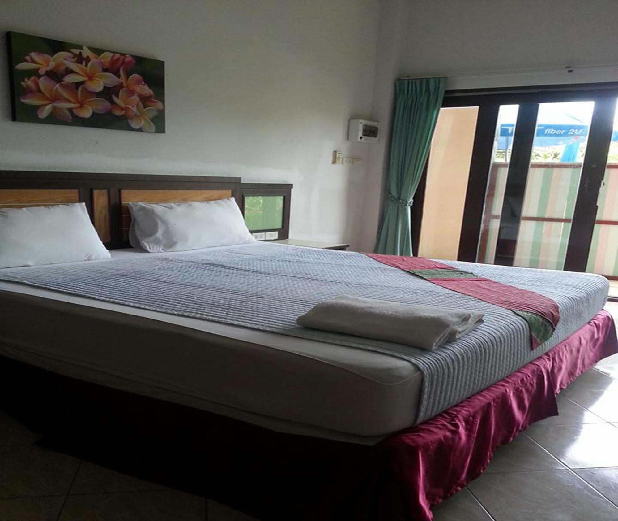 Mm House Hotel Ko Samui Eksteriør billede